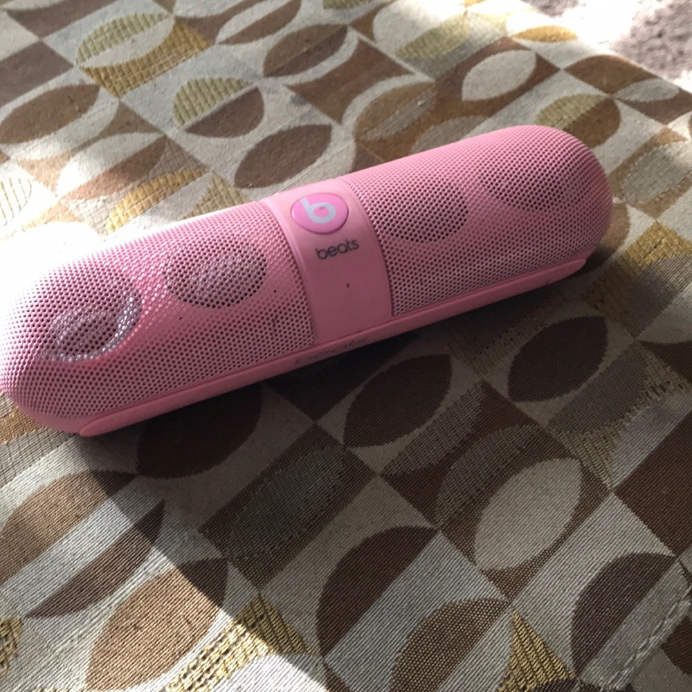 Beats pill